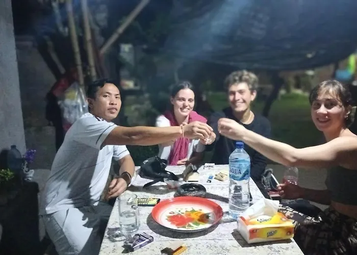 Family بيت شباب